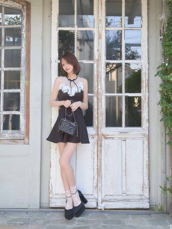 ブラック　モデル：れみれみ　身長：163cm　着用サイズ：Sサイズ