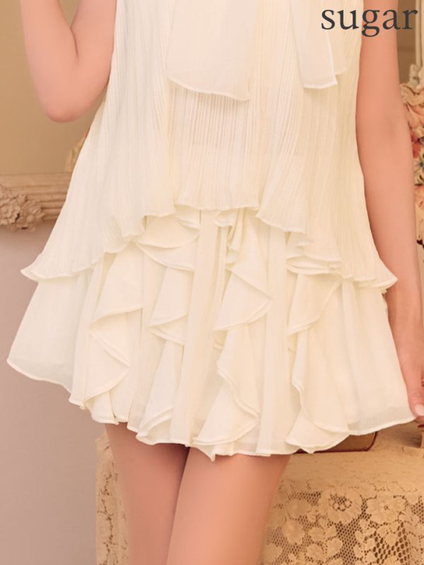 アイボリー　モデル：明日花キララ　身長：162cm 着用サイズ：Sサイズ
