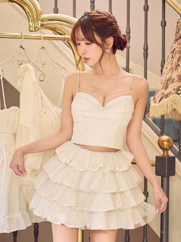 モデル：三上悠亜　身長：159cm　着用サイズ：Sサイズ