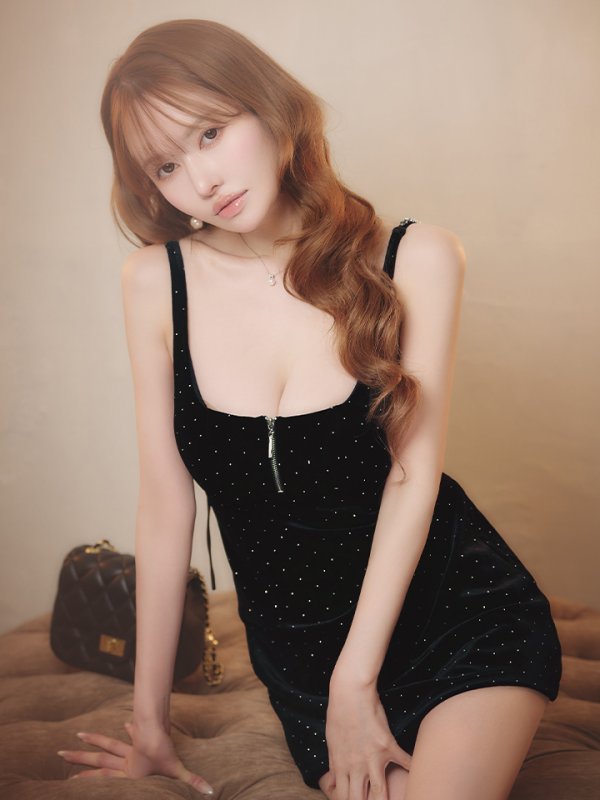 ブラック　モデル：ゆめ　身長：160cm　着用サイズ：Sサイズ