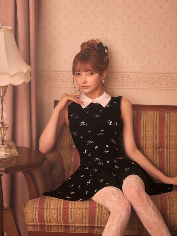 ブラック　モデル：まみ　身長：161cm　着用サイズ：Sサイズ