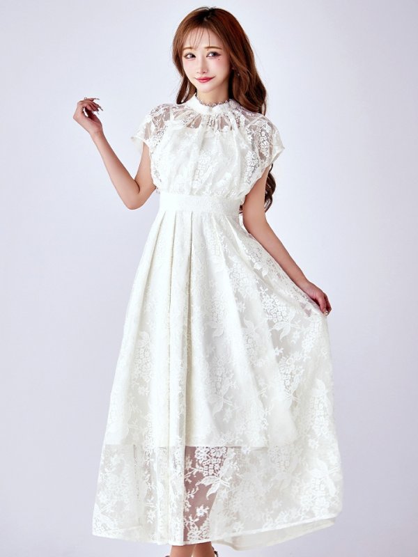 アイボリー モデル：真優川咲　身長：158cm　着用サイズ：8号(Sサイズ)