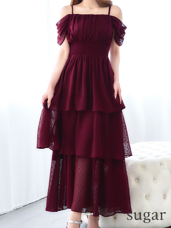 バーガンディ　モデル：真優川咲　身長：158cm　着用サイズ：8号(Sサイズ)