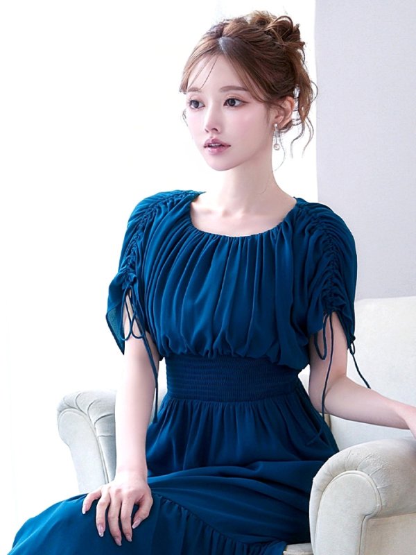 ティール　モデル：ゆめ　身長：160cm　着用サイズ：8号(Sサイズ)