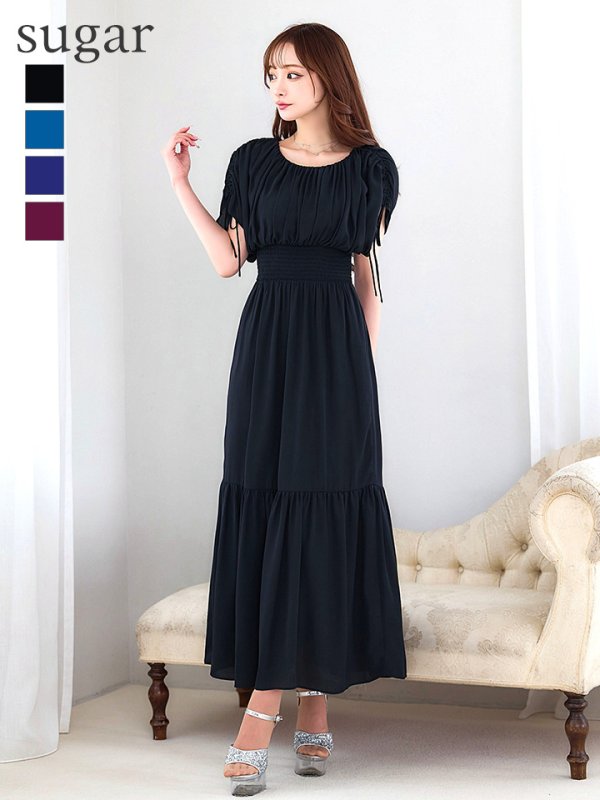 ブラック　モデル：真優川咲　身長：158cm　着用サイズ：8号(Sサイズ)