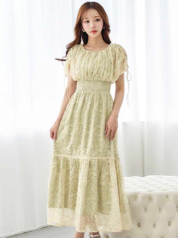 ベージュグリーン　モデル：真優川咲　身長：158cm　着用サイズ：8号(Sサイズ)