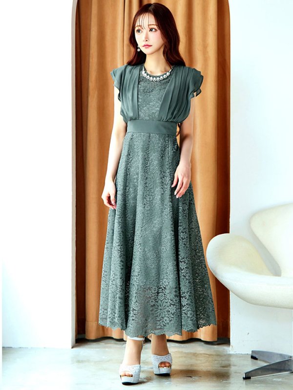 ダスティーグリーン モデル：真優川咲　身長：158cm　着用サイズ：8号(Sサイズ)