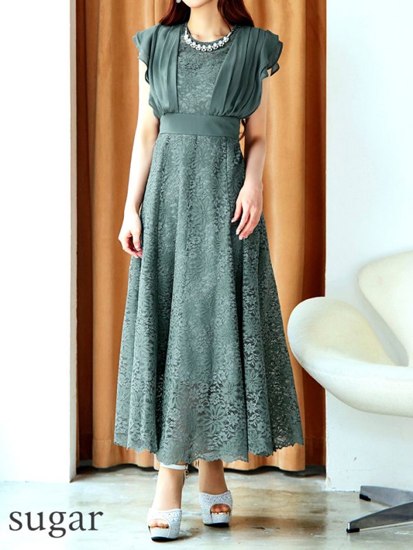 ダスティーグリーン モデル：真優川咲　身長：158cm　着用サイズ：8号(Sサイズ)