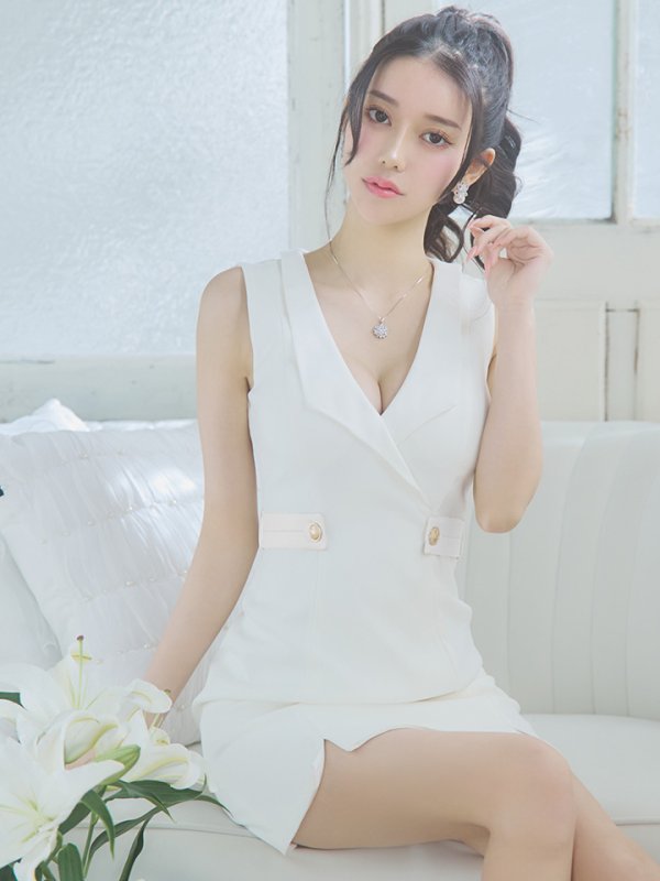 画像31: XSサイズあり【Glossy/グロッシー】襟付き/ レザーベルトデザイン/ ノースリーブ/ シンプル/ ワンカラー/ タイト/ ミニドレス/ キャバドレス[OF08]