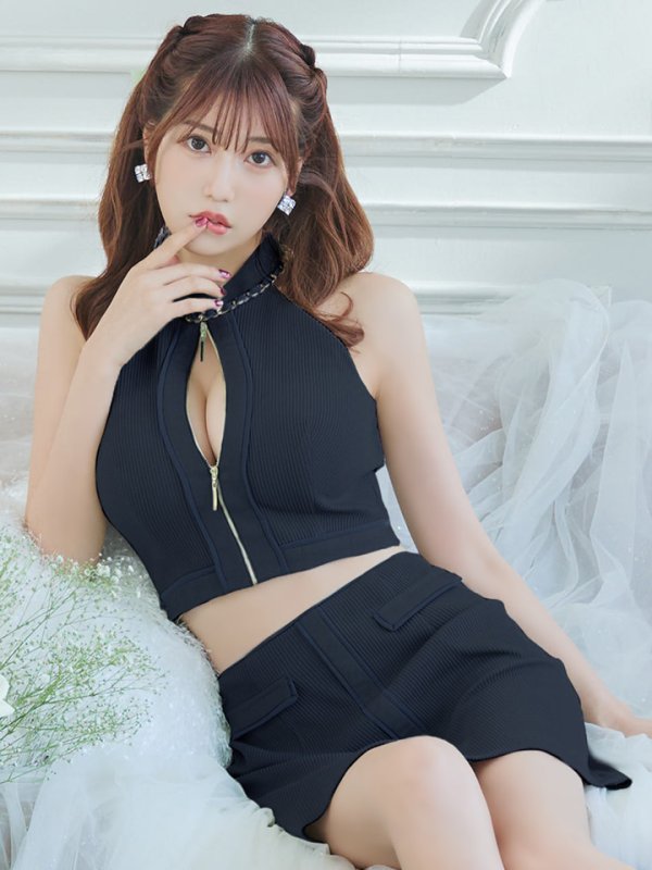 ネイビー モデル：阿部なつき　身長：160cm　着用サイズ：Sサイズ