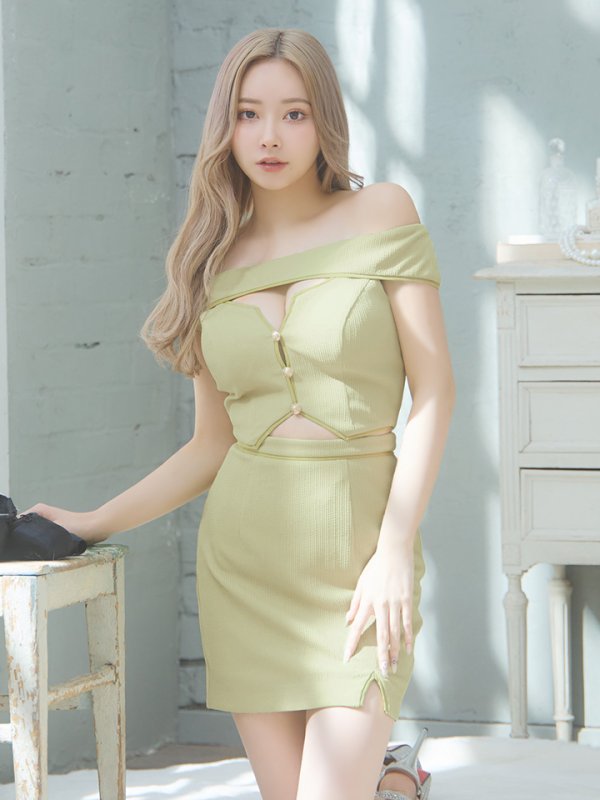 画像6: XSサイズあり【Glossy/グロッシー】オフショル/ バストカット/ タイト/ セットアップ/ ミニドレス/ キャバドレス[OF08]