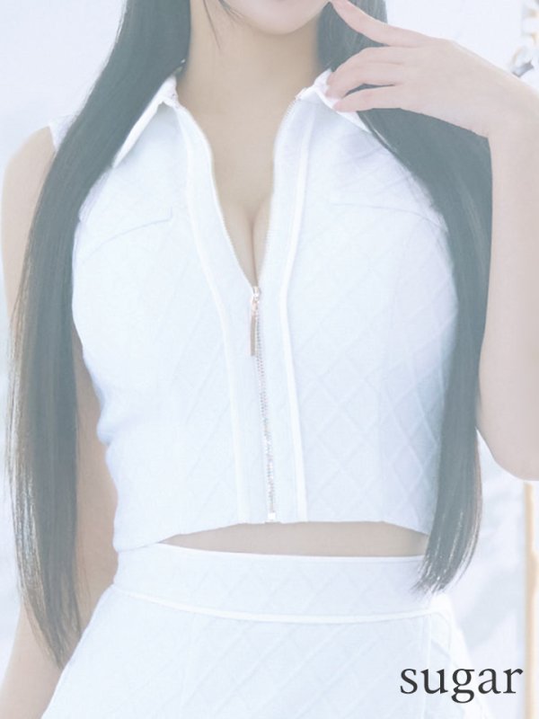 ホワイト モデル:まおちゃる 身長:158cm 着用サイズ:Sサイズ