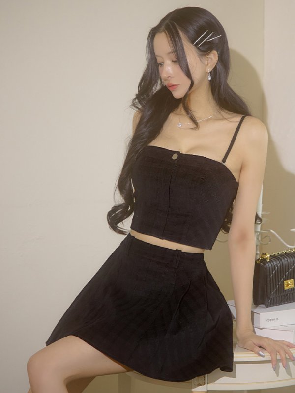 ブラック モデル:まおちゃる 身長:158cm 着用サイズ:Sサイズ