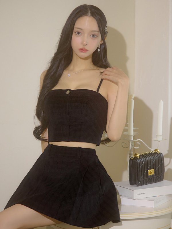 ブラック モデル:まおちゃる 身長:158cm 着用サイズ:Sサイズ