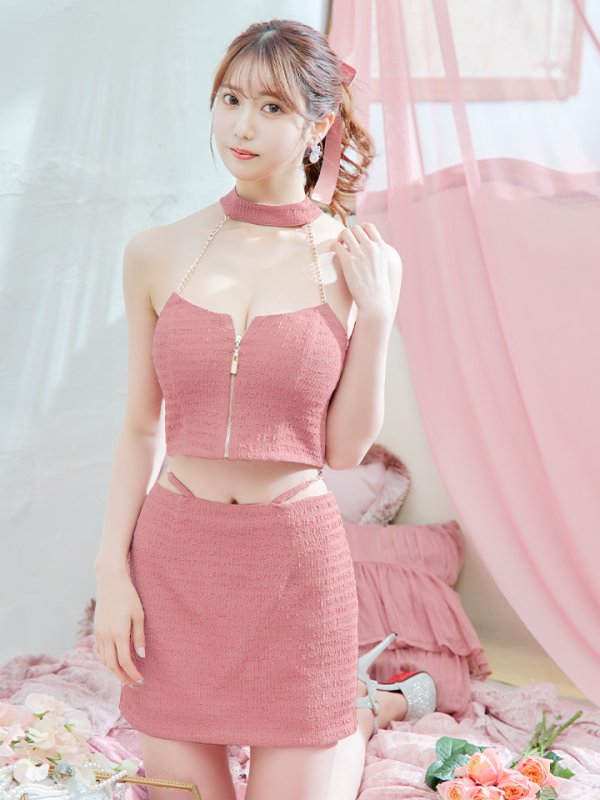 ピンク:モデル:阿部なつき 身長:160cm 着用サイズ:Sサイズ