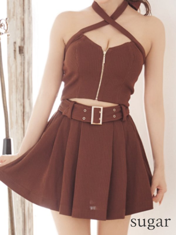 ブラウン モデル:三上悠亜 身長:158cm 着用サイズ:Sサイズ