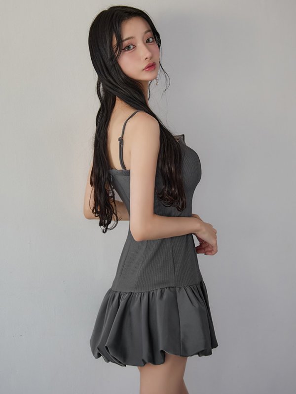 グレー モデル：まおちゃる　身長：158cm　着用サイズ：Sサイズ