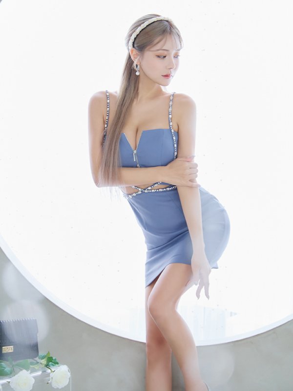 画像41: XSサイズあり【Glossy/グロッシー】クロスビジュー/ フロントジップ/ キャミソール/ ストレッチ/ タイト/ ミニドレス/ キャバドレス[OF08]