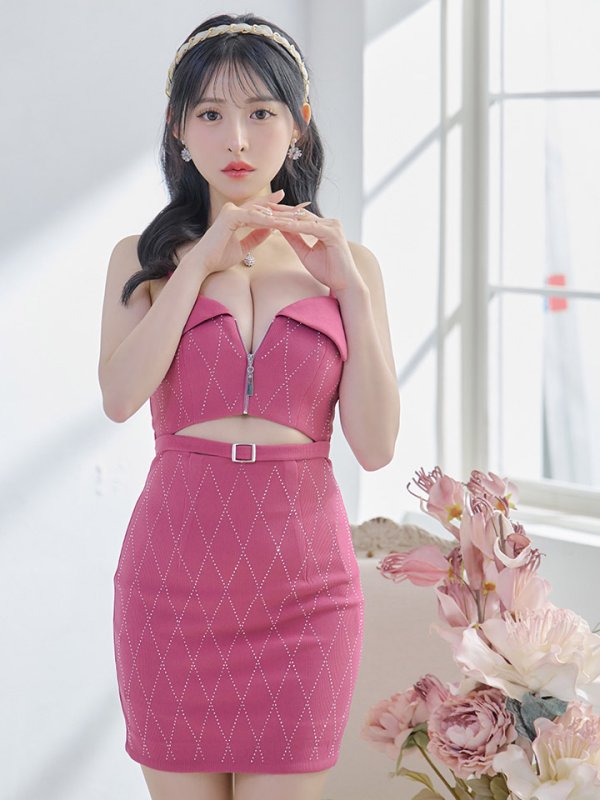 画像4: XSサイズあり【Glossy/グロッシー】ウエストカット/ ストーンリブニット/ ベルト/ キャミソール/ タイト/ ミニドレス/ キャバドレス[OF08]