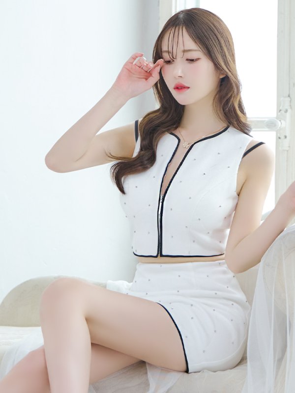 画像4: XSサイズあり【Glossy/グロッシー】ノースリーブ/ シンプル/ パイピング/ ビジュー/ セットアップ/ ミニドレス/ キャバドレス[OF08]