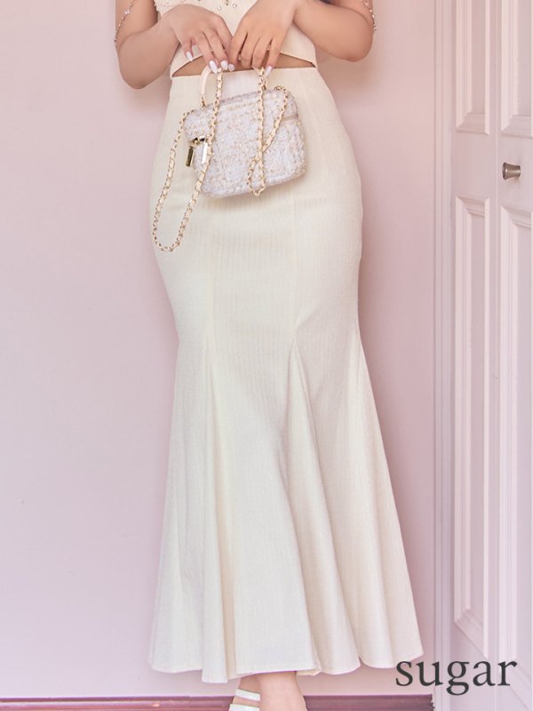 アイボリー モデル：三上悠亜　身長：159cm　着用サイズ：Sサイズ