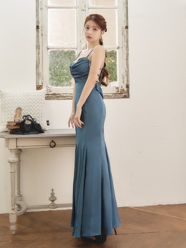 ブルー モデル:ももか 身長:156cm 着用サイズ:Sサイズ