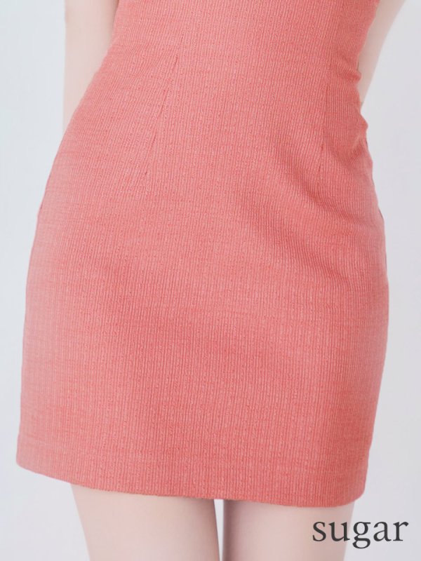 ピンク モデル:明日花キララ 身長:162cm 着用サイズ:Sサイズ