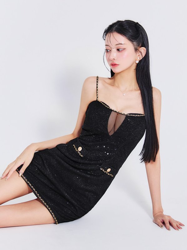 ブラック モデル：まおちゃる　身長：158cm　着用サイズ：Sサイズ