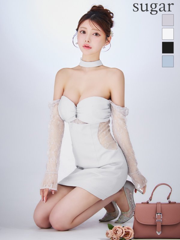 ホワイト モデル：ももか　身長：156cm　着用サイズ：Sサイズ