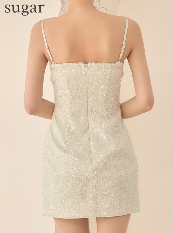 バニラクリーム　モデル：ゆりお　身長：165cm　着用サイズ：Sサイズ