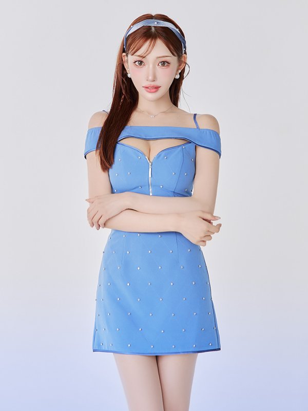 ブルー モデル:明日花キララ 身長:162cm 着用サイズ:Sサイズ