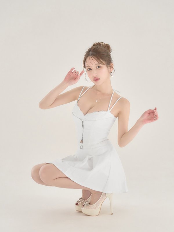 ホワイト モデル:ゆめ 身長:160cm 着用サイズ:Sサイズ