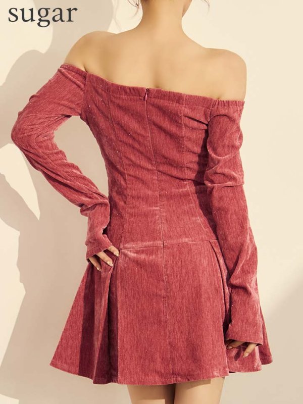 ピンク モデル：ももか　身長：156cm　着用サイズ：Sサイズ