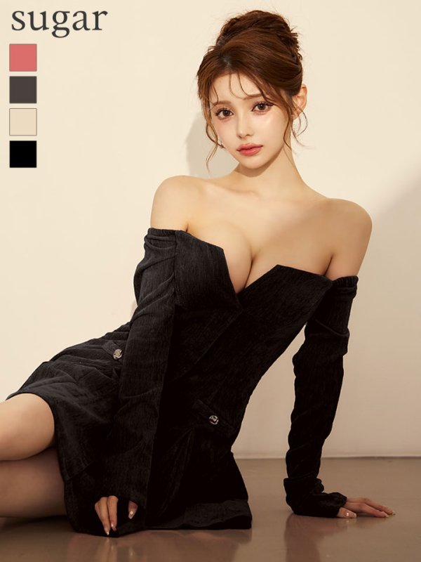 ブラック モデル：ももか　身長：156cm　着用サイズ：Sサイズ