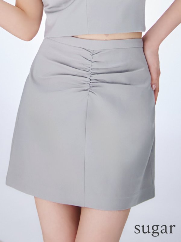 グレー モデル:ももか 身長:156cm 着用サイズ:Sサイズ