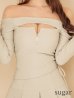 ベージュ　モデル：三上悠亜　身長：159cm　着用サイズ：Sサイズ