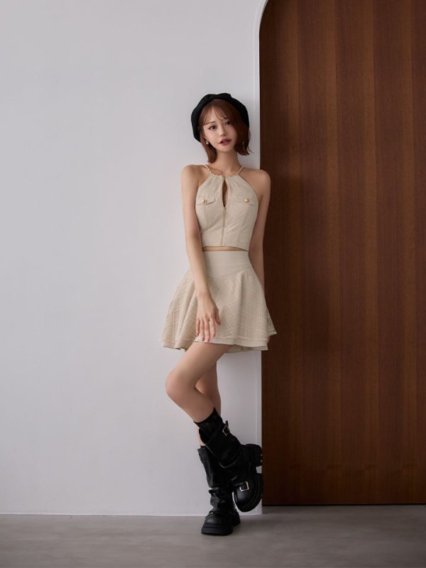 ベージュ　モデル：れみ　身長：163cm　着用サイズ：Sサイズ