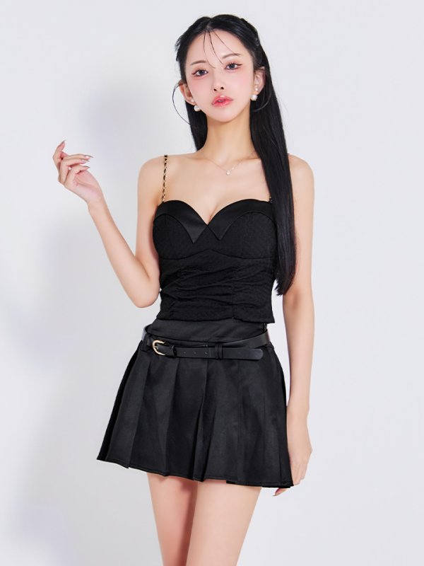 ブラック モデル：まおちゃる　身長：158cm　着用サイズ：Sサイズ