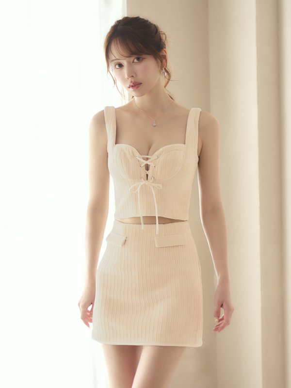 ベージュ　モデル：ゆめ　身長：160cm　着用サイズ：Sサイズ