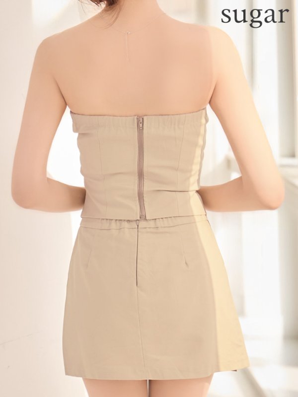 ベージュ　モデル：明日花キララ　身長162cm　着用サイズ：Sサイズ