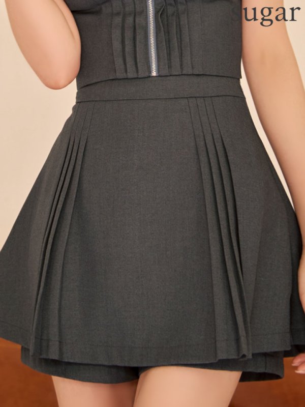 グレー　モデル：れみ　身長：163cm　着用サイズ：Sサイズ