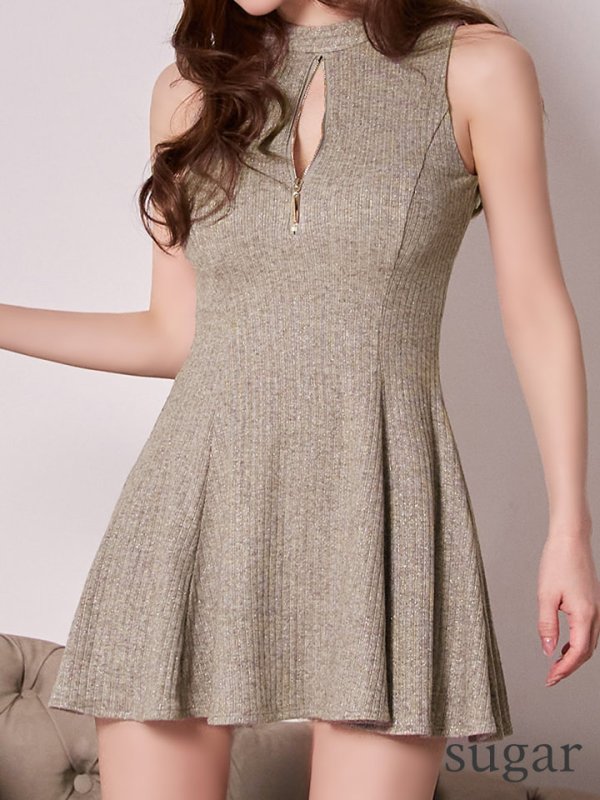 ベージュ　モデル：ゆめ　身長：160cm　着用サイズ：Sサイズ