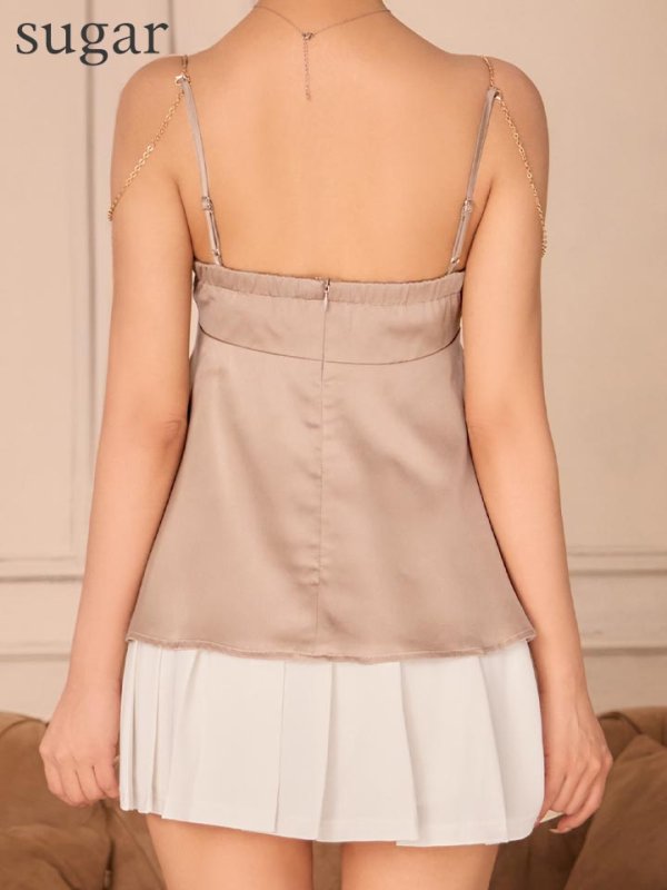 ベージュxアイボリー　モデル：三上悠亜　身長：159cm　着用サイズ：Sサイズ