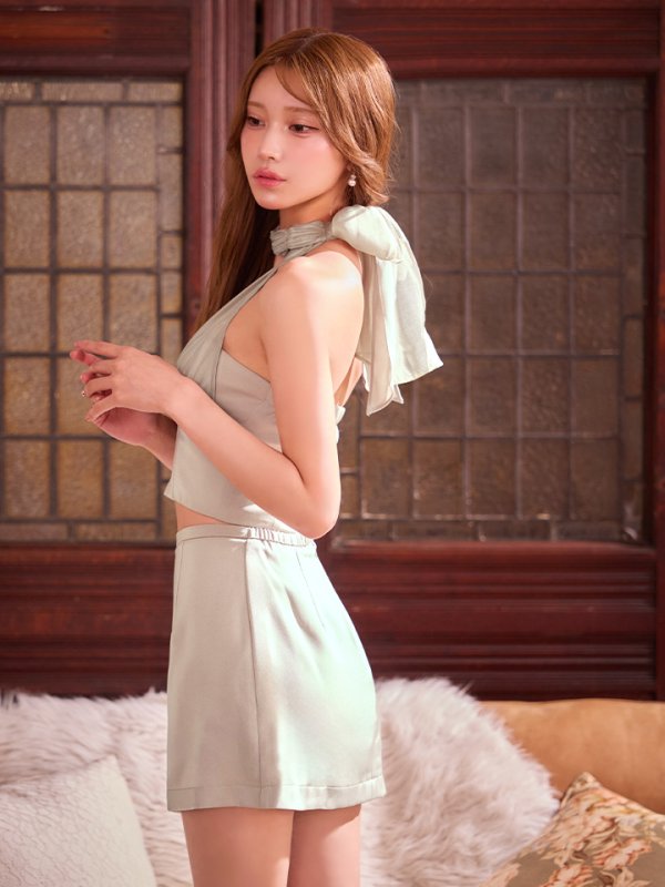 ベージュ　モデル：るりぴ　身長：165cm　着用サイズ：Sサイズ