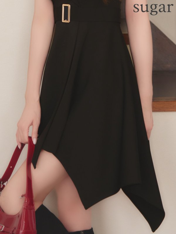 ブラック　モデル：れみ　身長：163cm　着用サイズ：Sサイズ