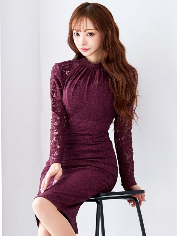 バーガンディー モデル:真優川咲 身長:158cm:8号(Sサイズ)