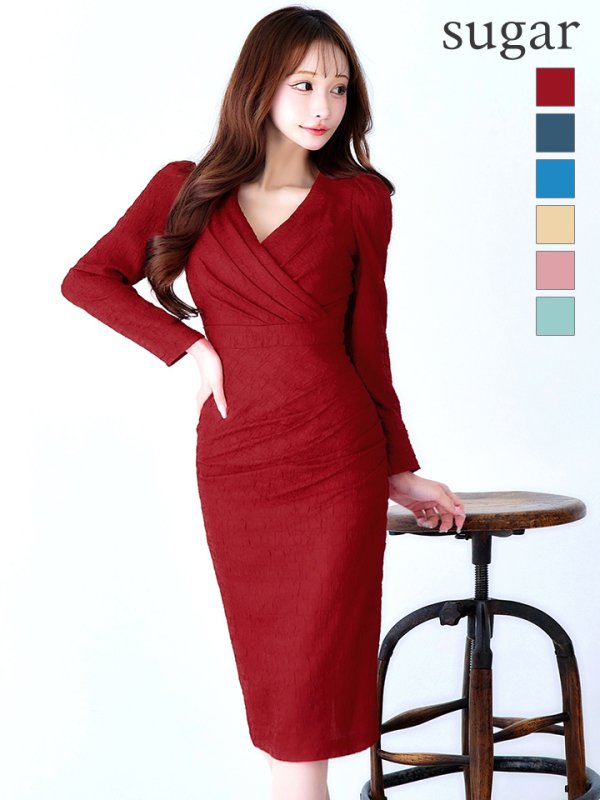 ダークレッド　モデル：真優川咲　身長：158cm　着用サイズ：8号(Sサイズ)