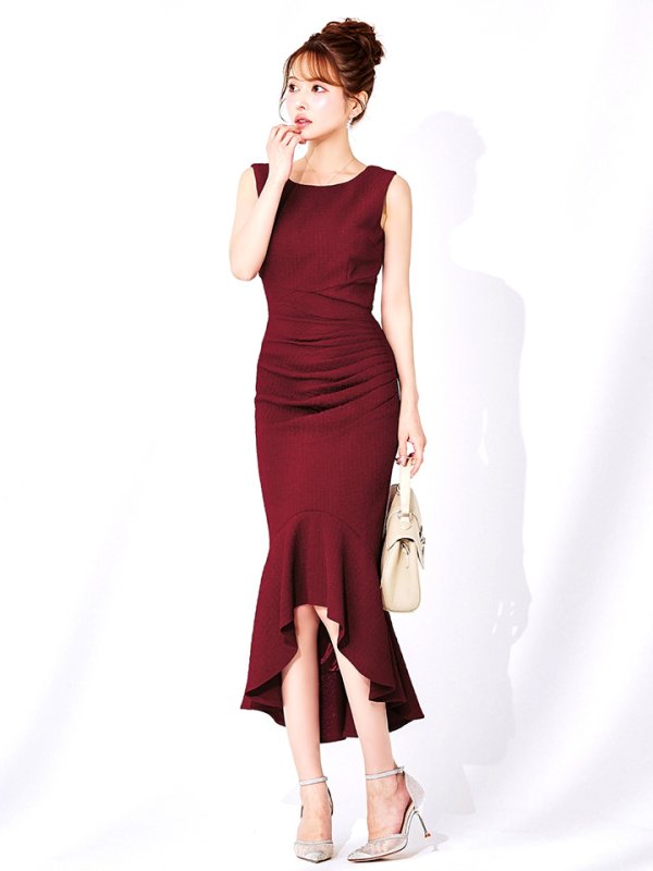 ダークガーネット モデル：ゆめ　身長：160cm　着用サイズ：8号(Sサイズ)