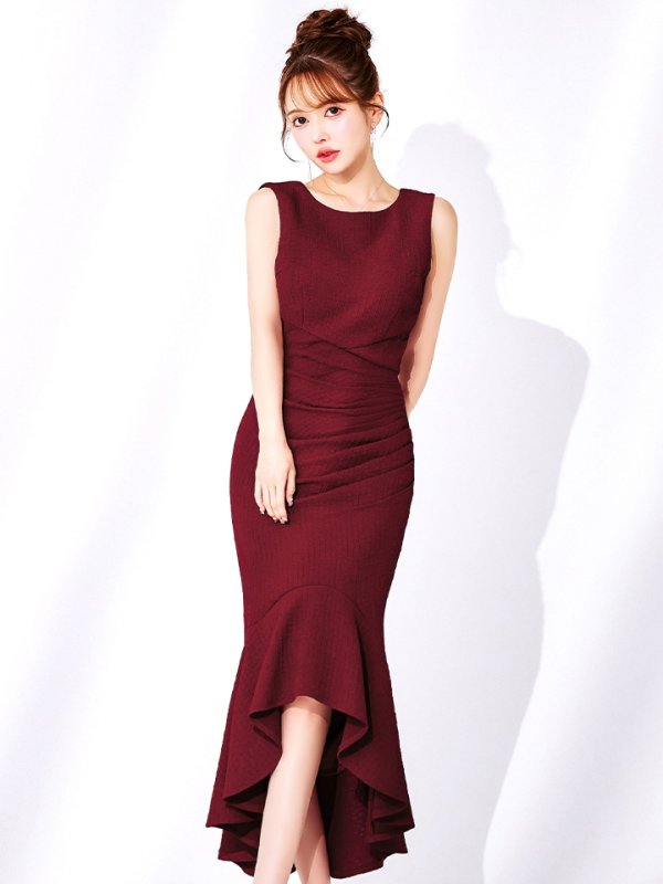 ダークガーネット モデル：ゆめ　身長：160cm　着用サイズ：8号(Sサイズ)