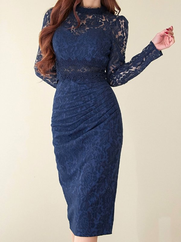 ネイビー モデル：真優川咲　身長：15